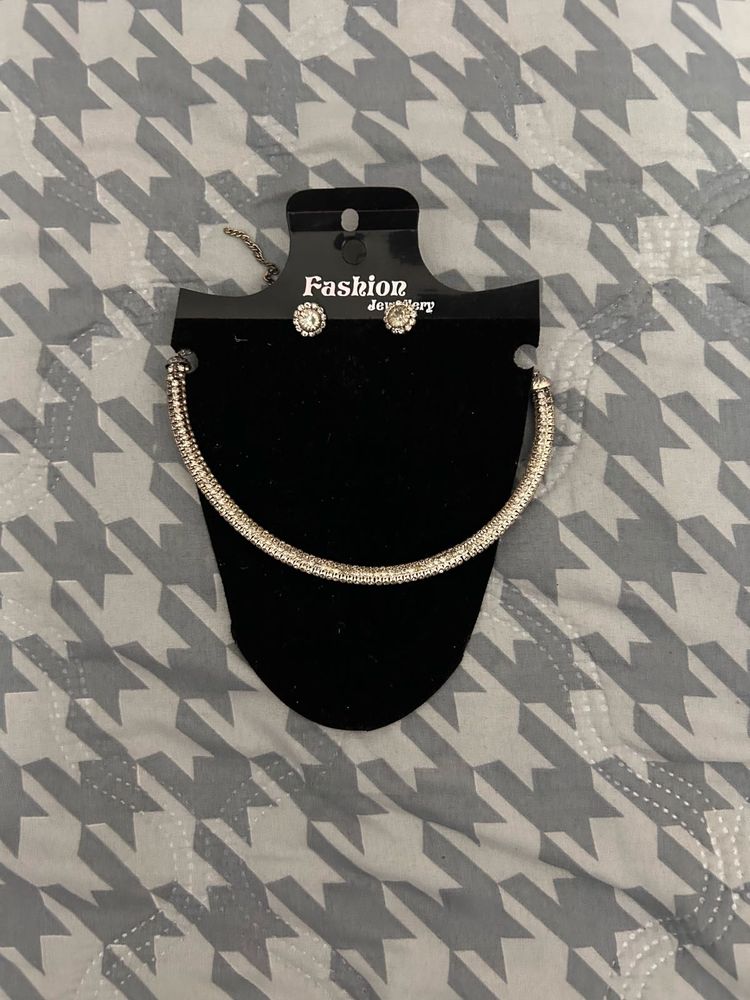 Sparkling Rhinestone Necklace Set