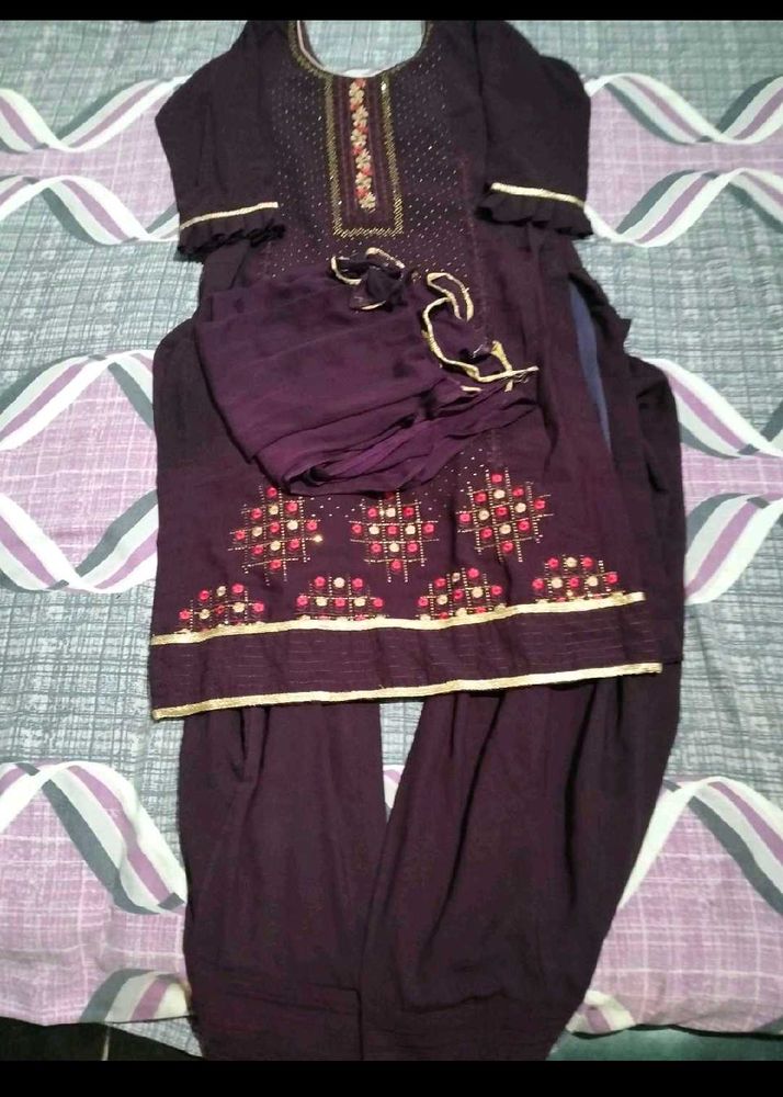 Purple 💜💜💜 colour suit with dupatta