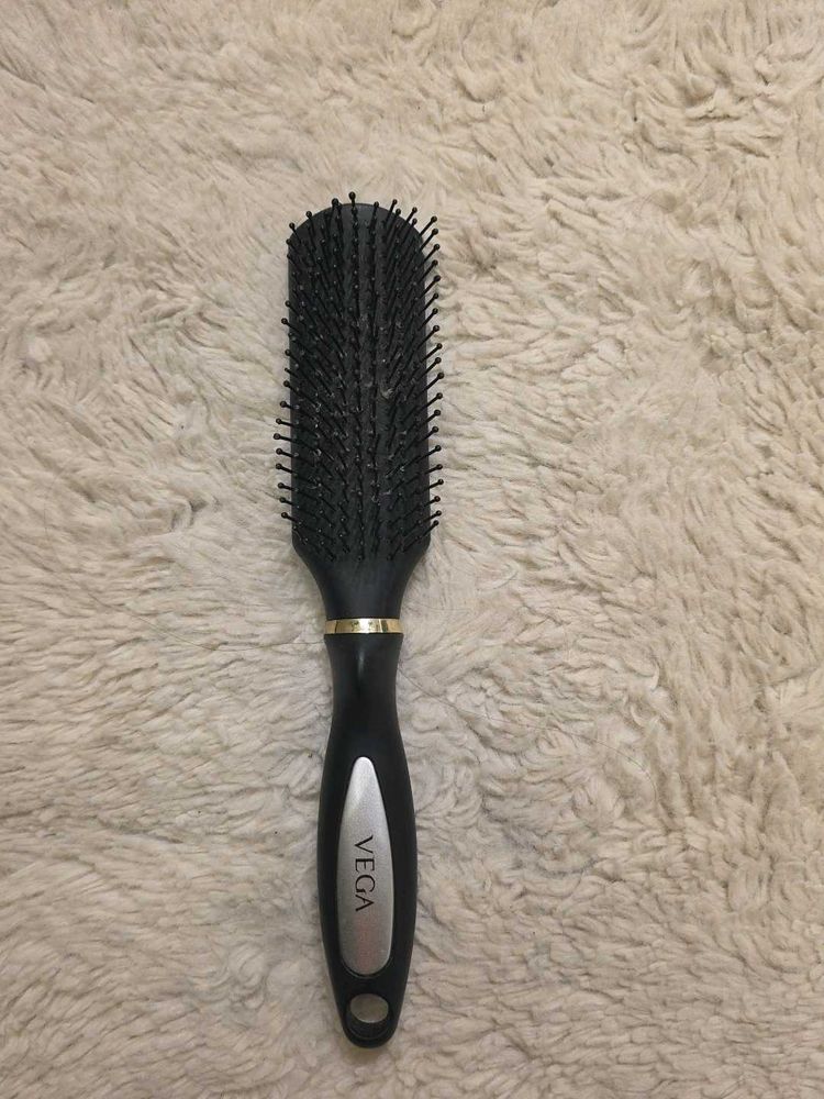 Vega Hair Brush for Smooth Styling