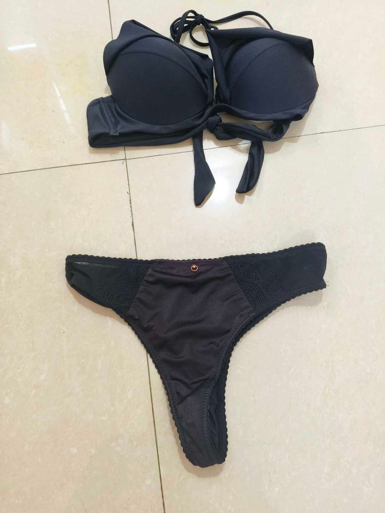 Stylish Black Bikini Set