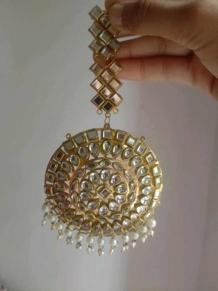 Stunning Maang Tikka with Pearls &amp; Mirrors