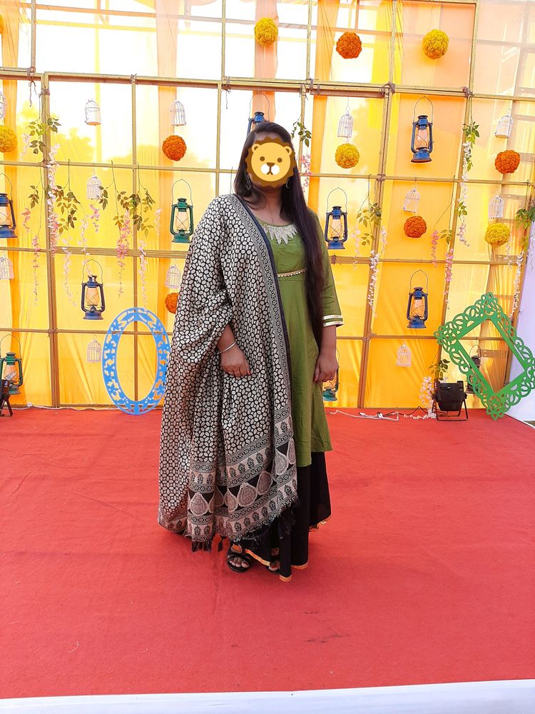Mehendi Outfit