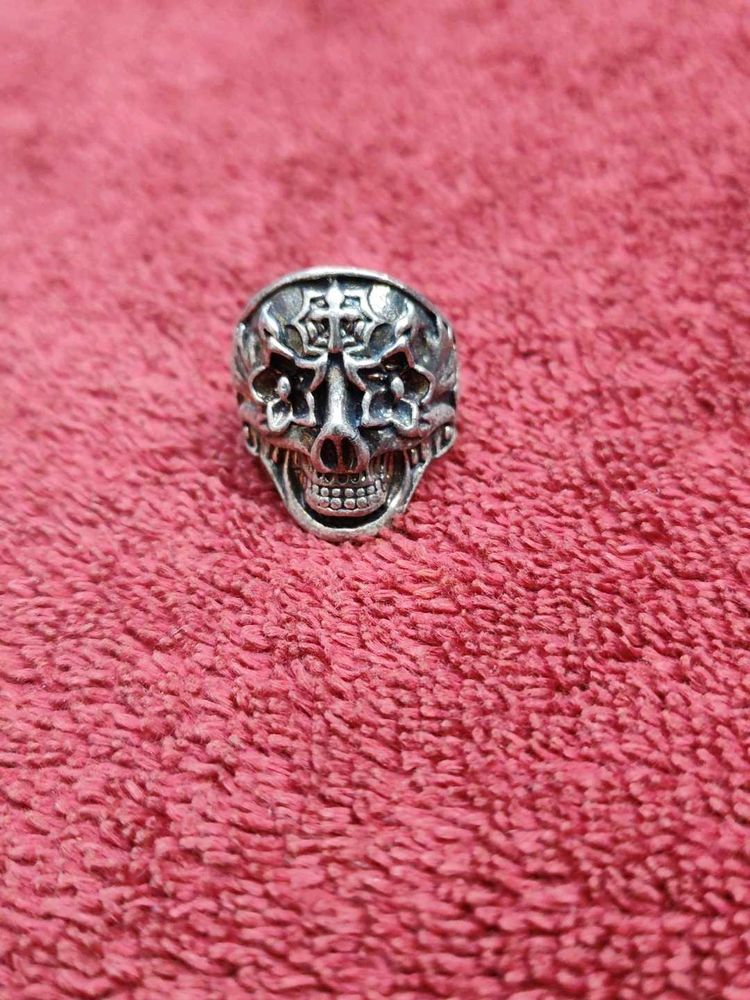 Skull Ring - Unique Design