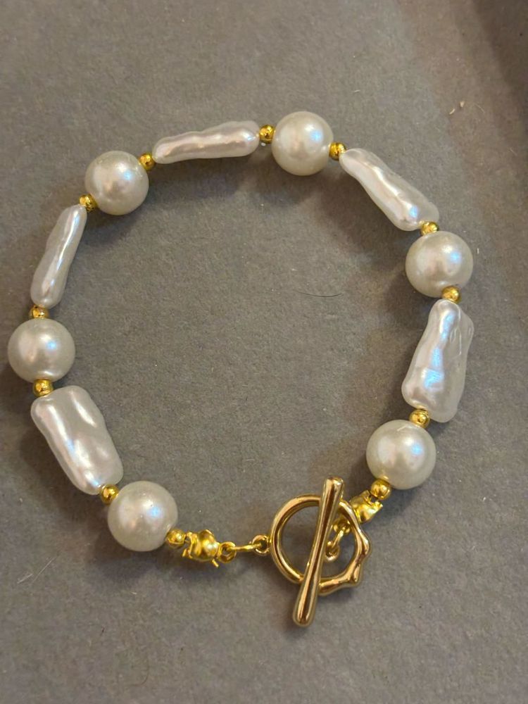 Baroque Pearl Bracelet
