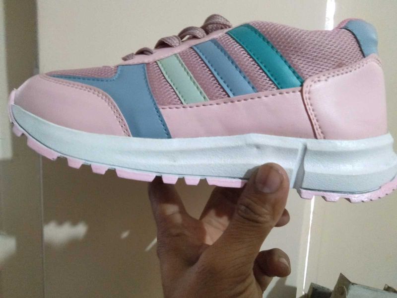 Sports Shoes For Girls