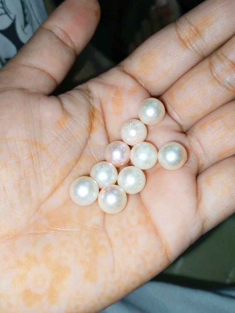 White Moti (9 Piece) Without 🕳️ Hole