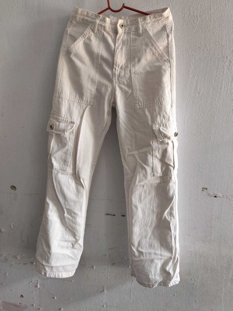 white casual jeans