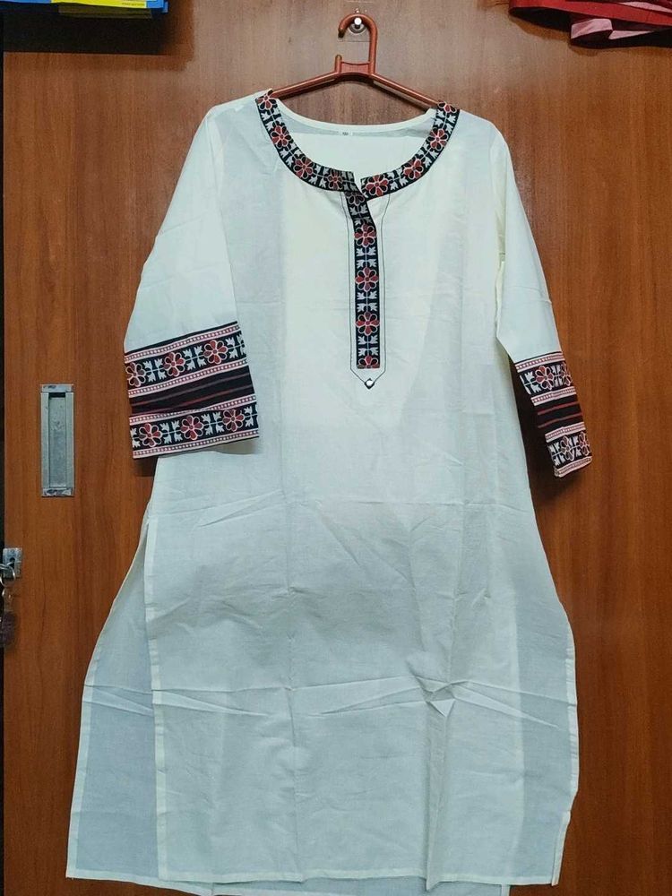 White Embroidered Kurta