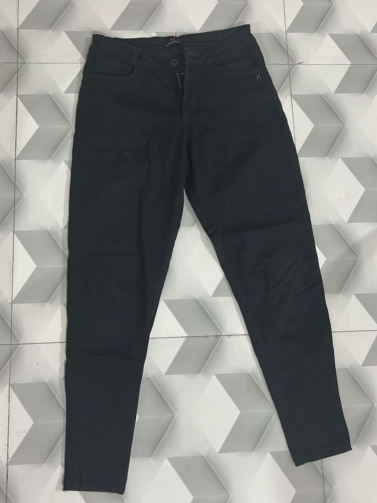 Classic Black Jeans buy1get1