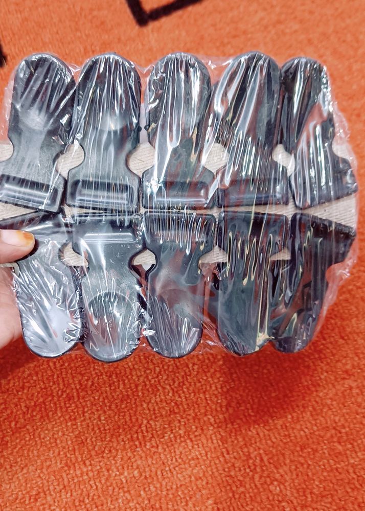 Cloths Picker In Black Colour 10 Pcs