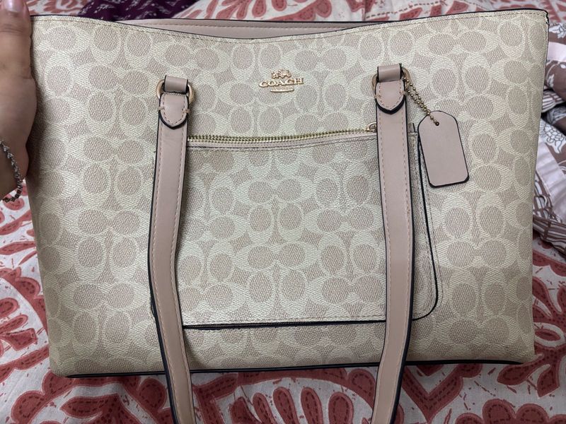 Coach Signature Tote Bag(First Copy)