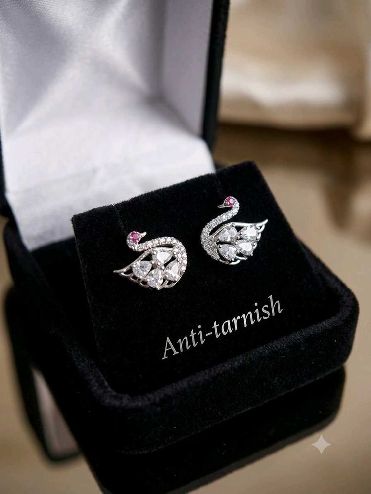 Elegant Swan Stud Earrings