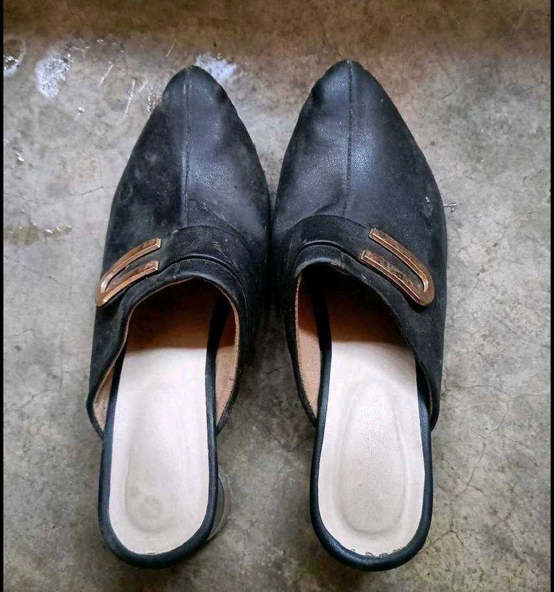 Stylish Black Mules