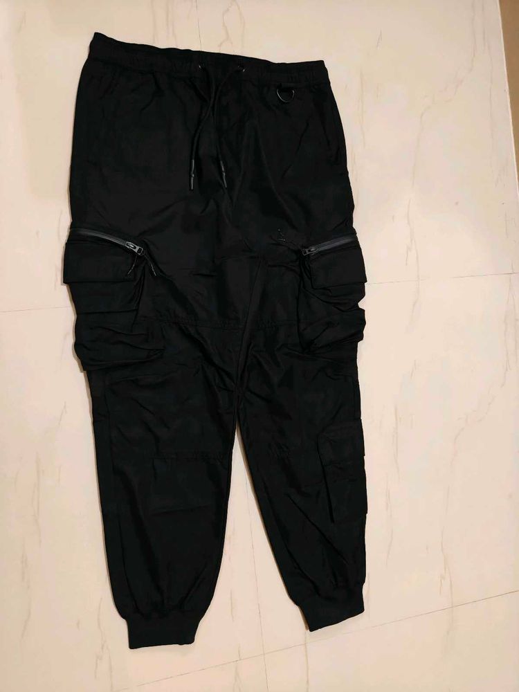 Black Utility Men's Cargo Joggers