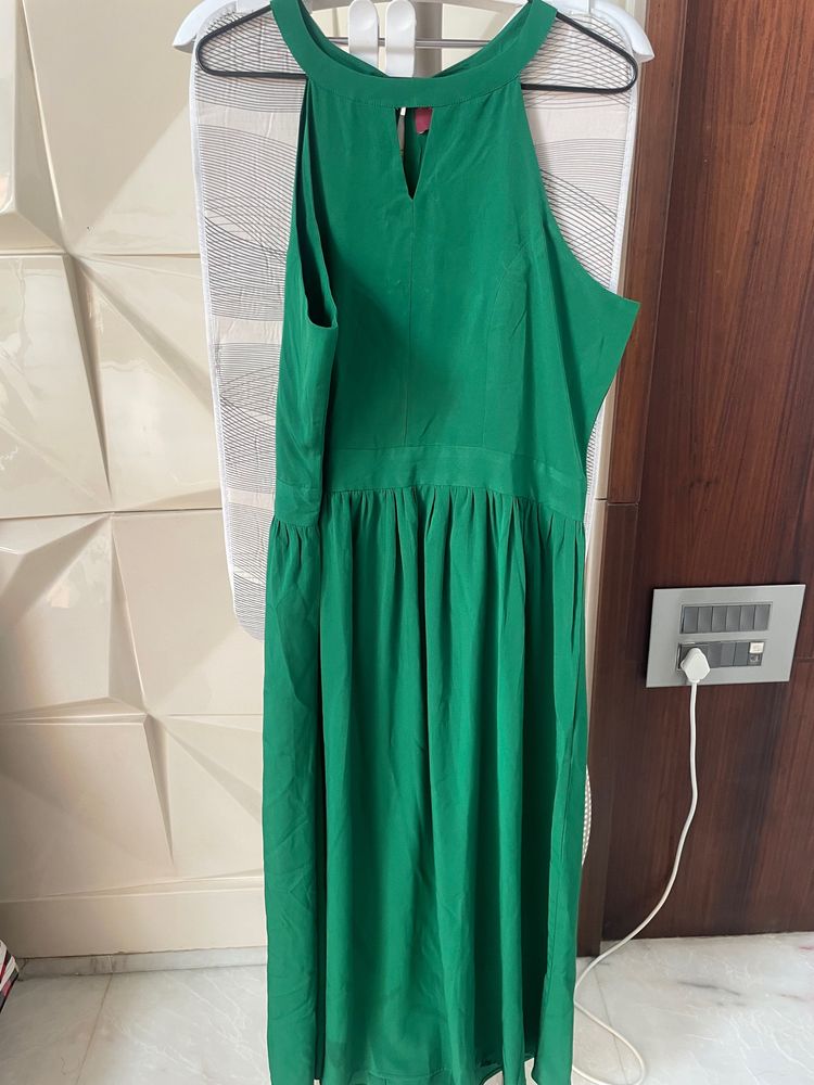 🎉LAST PRICE 🎉Green Halter Maxi Dress