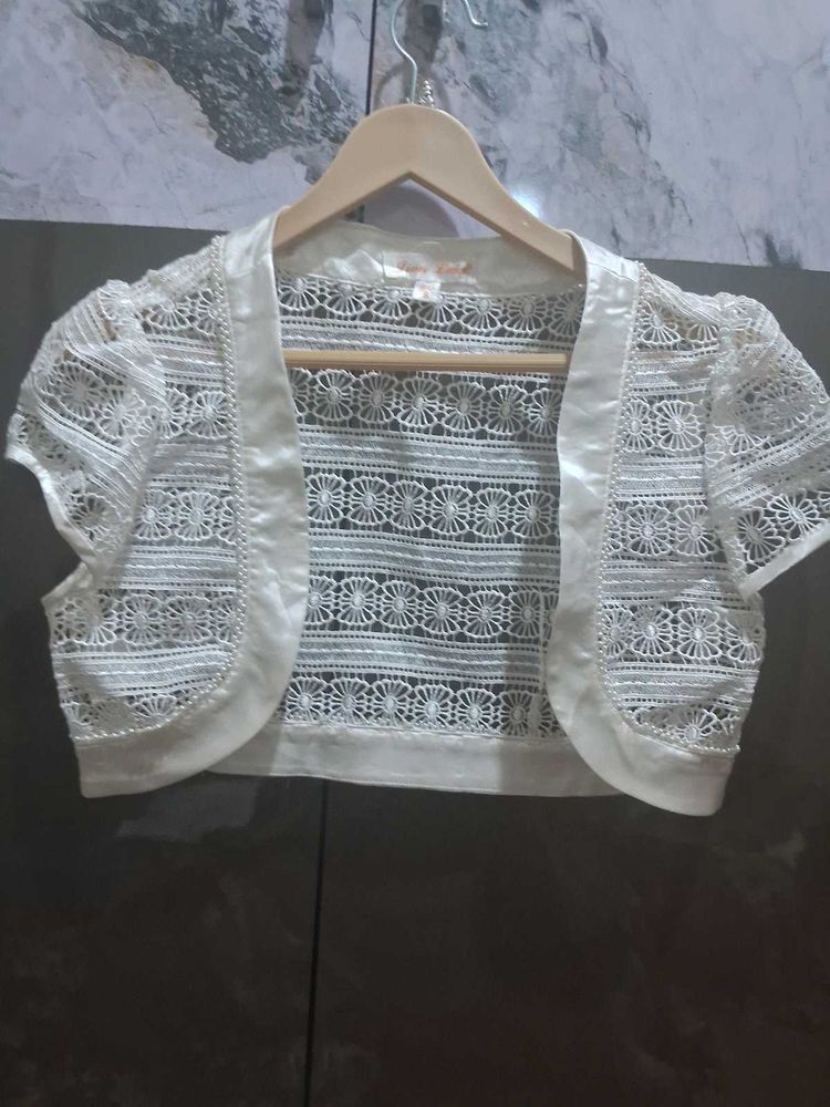 Elegant Lace Bolero Jacket