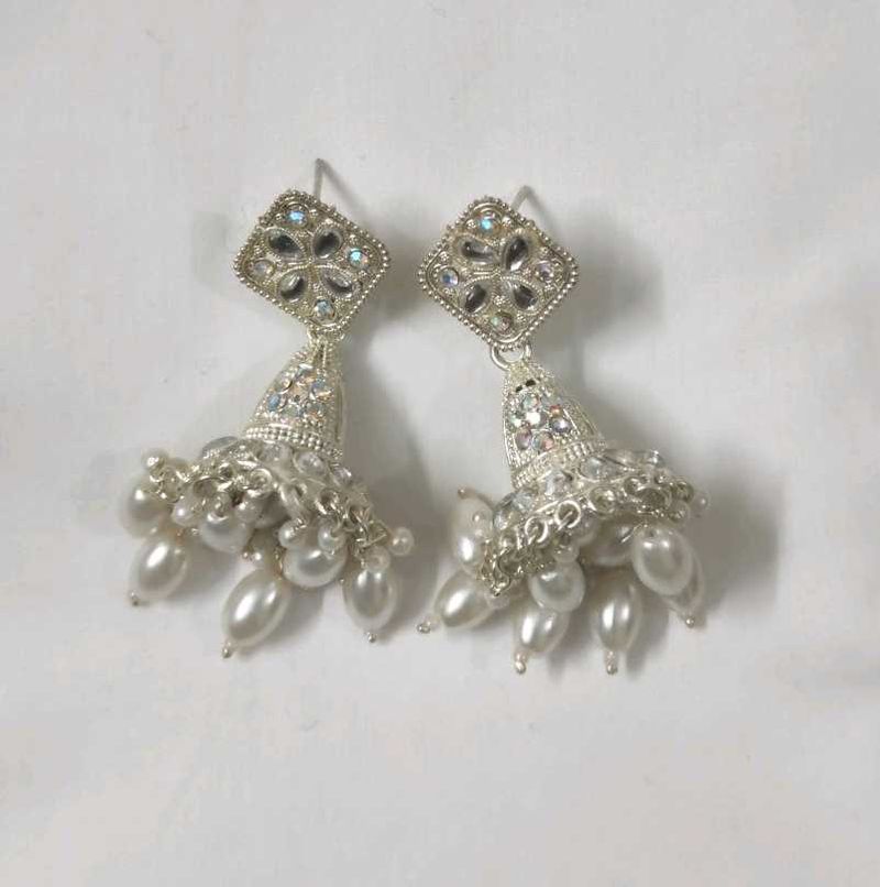 Elegant Jhumka Earrings with Pearls