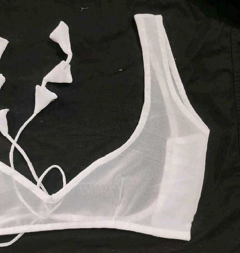 deep neck blouse non padded