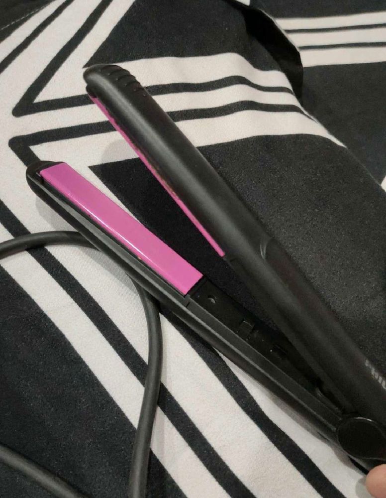 Philips Hair Straightener - Black