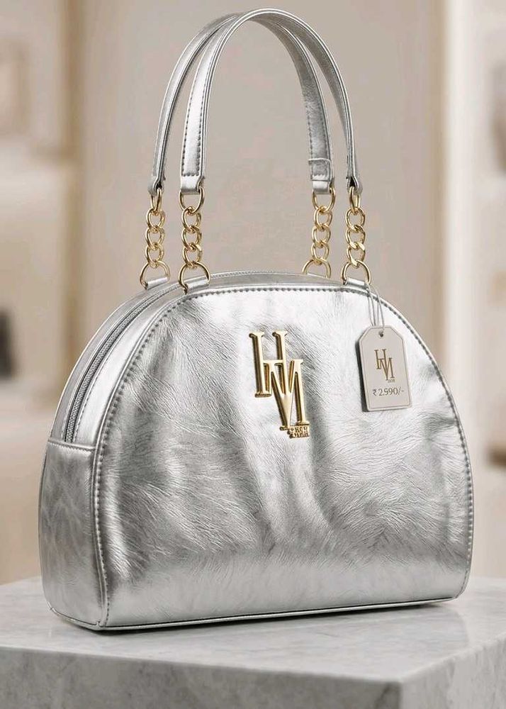 Glamorous Silver Chain Handbag