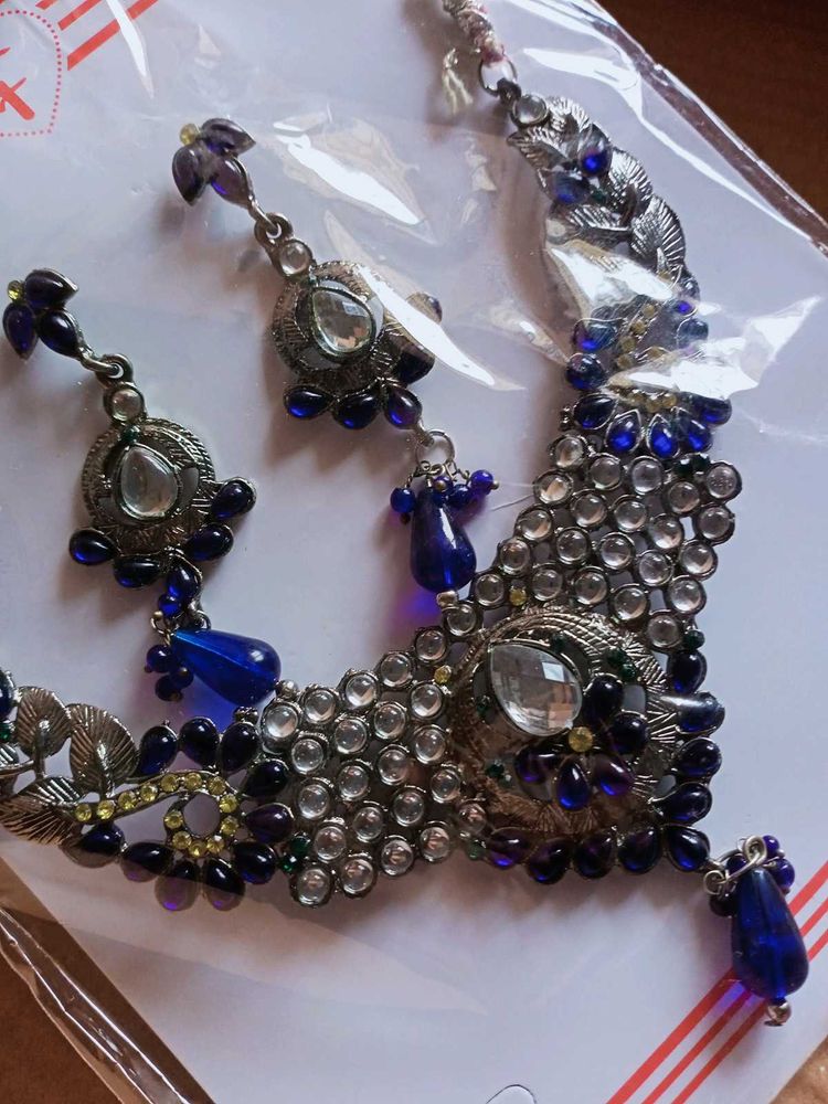 Elegant Blue Stone &amp; Crystal Necklace Set
