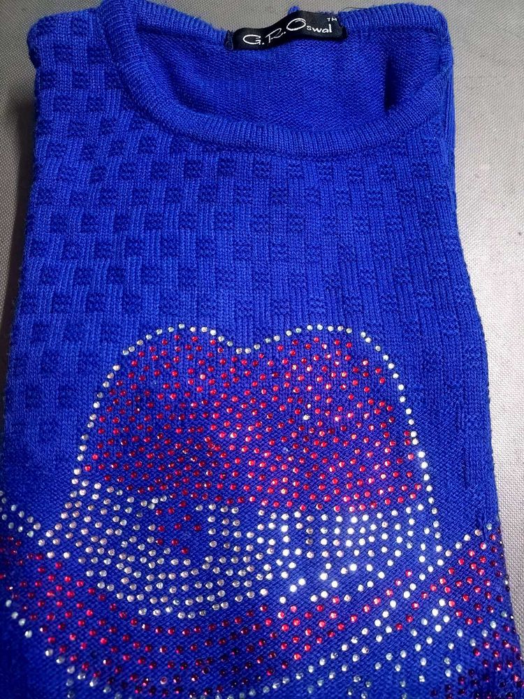 Stylish Blue T-Shirt with Rhinestone Detail