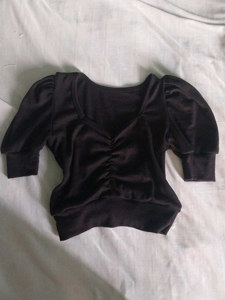 Chic black Ruched Puff Sleeve Top