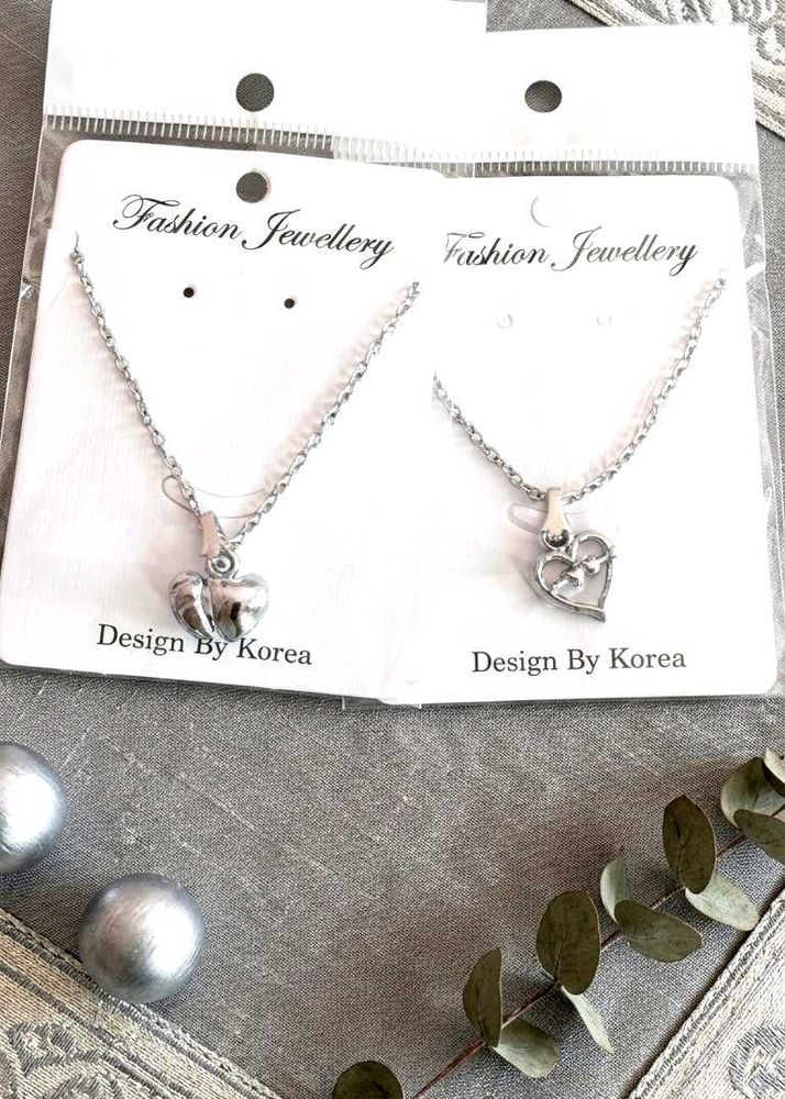 Fashion Jewellery Necklaces (Set of 2)