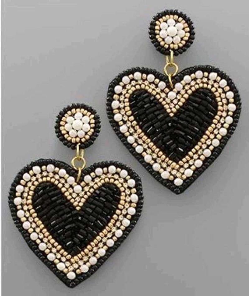 Heart Beaded Earrings🖤✨