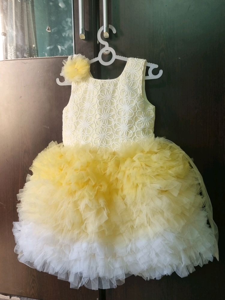 Fluffy Layers Crape Forck