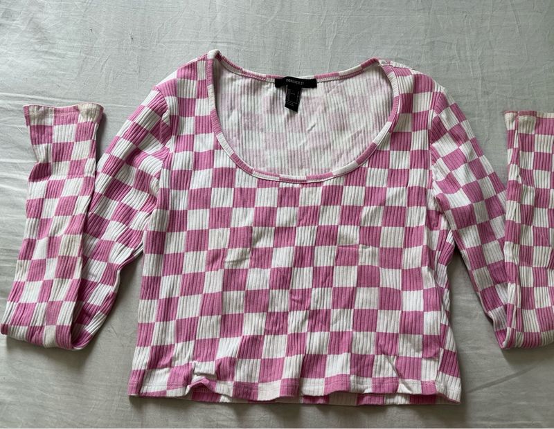 Pink &amp; White Checkered Long Sleeve Top