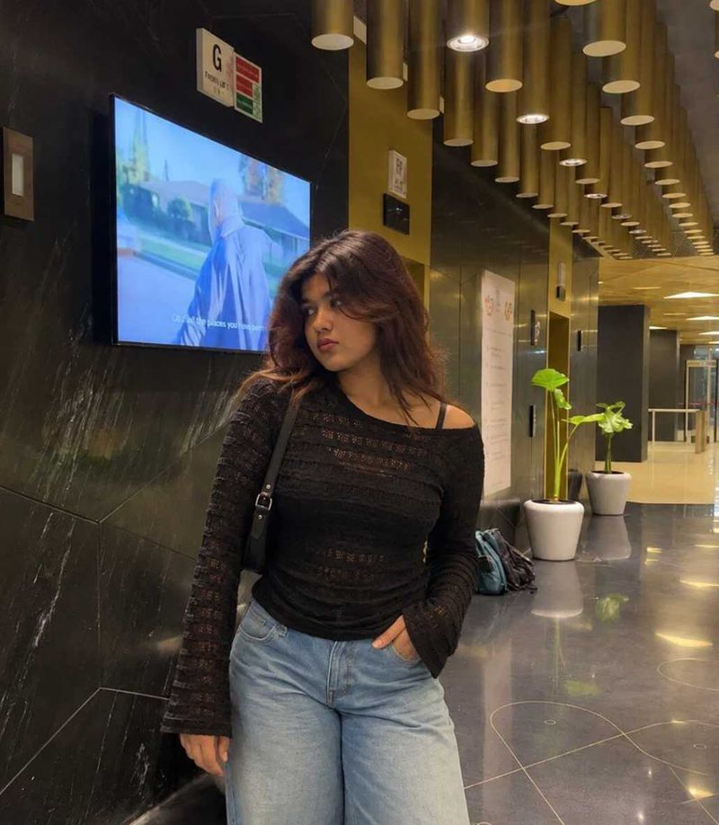 Stylish Black Knit Textured Top