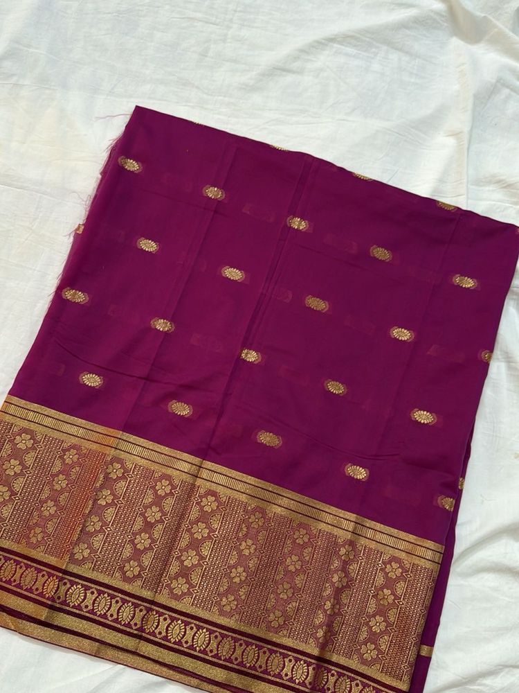💜Purple Banarasi Fabric With Heavy Zari Work