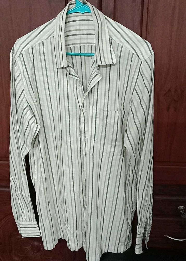 Men's Striped Casual Shirt