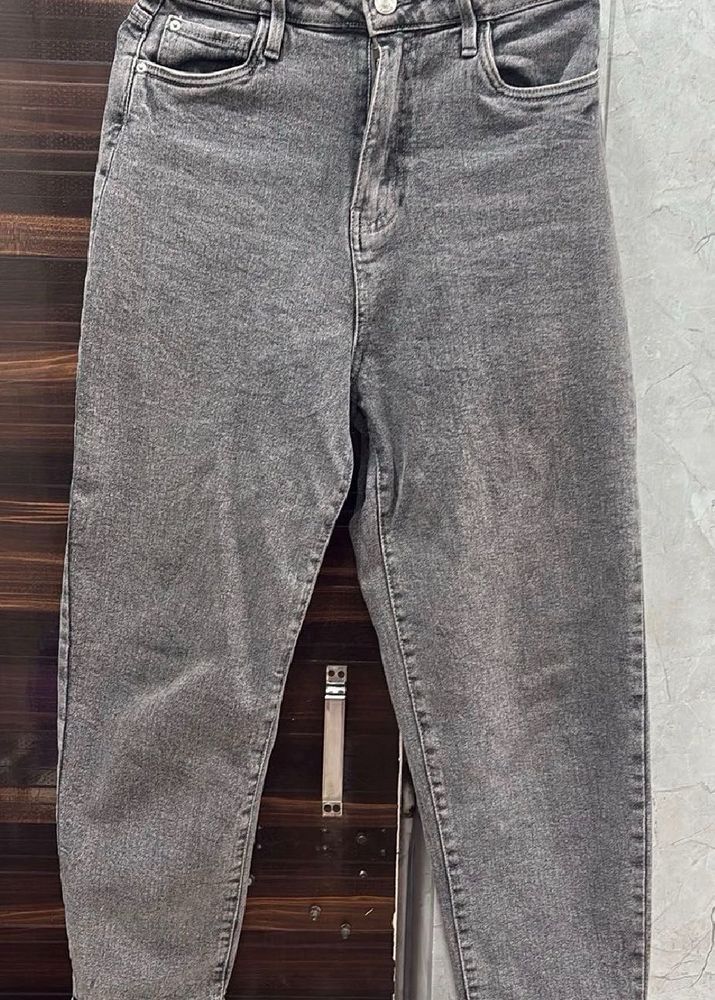 2 Mom Fit Denim Jeans