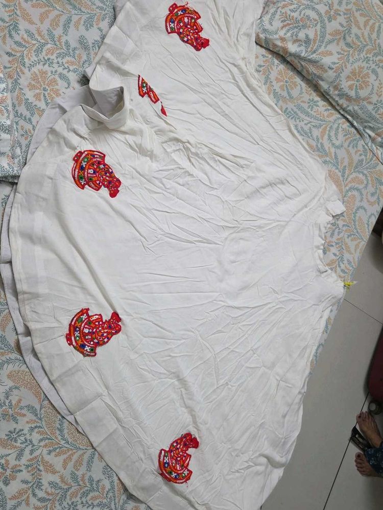 white navratri set