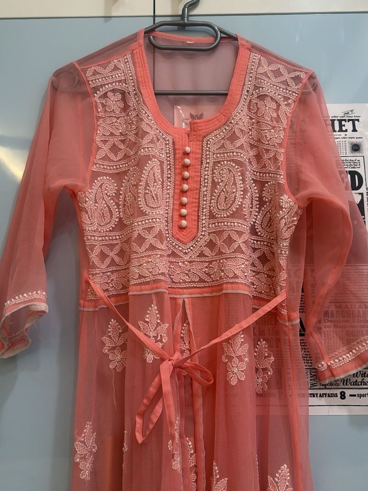 Attractive Lucknowi Chikan Kurta