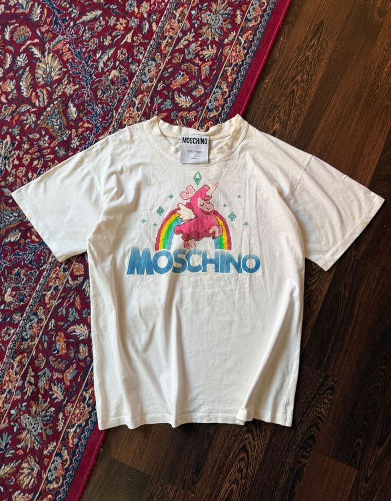 Moschino tee