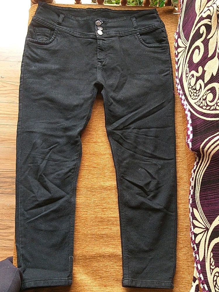 Black Ankle Length jeans For women