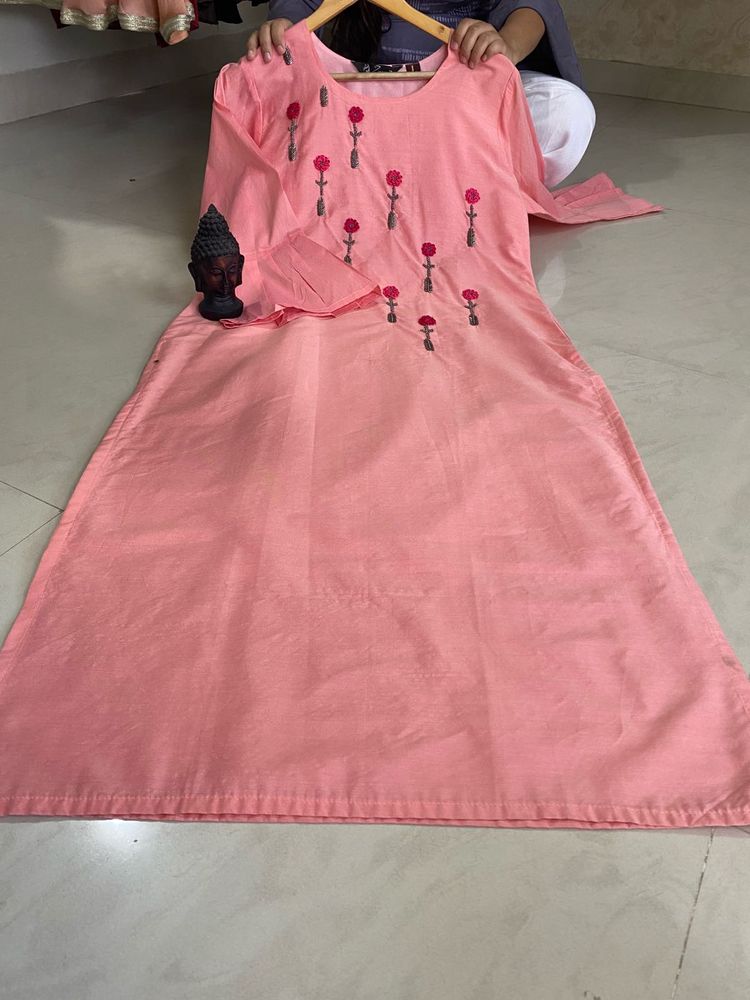 Elegant Peach Embroidered Kurta