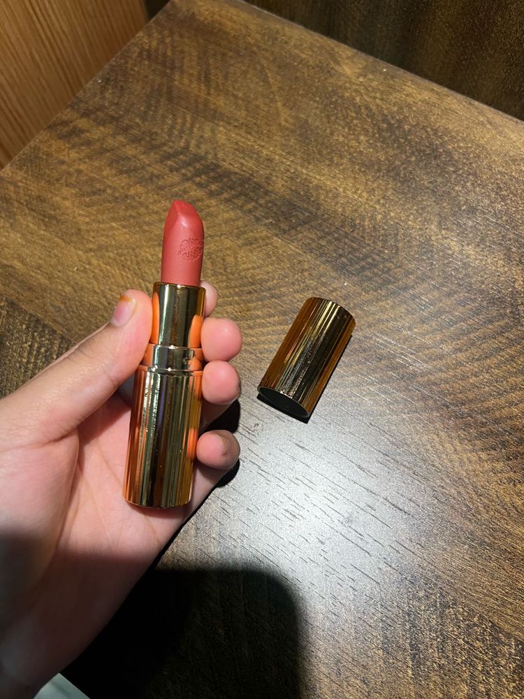 Charlotte tilbury pillow talk dupe