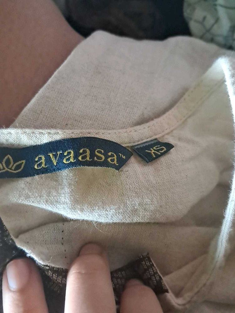 Avaasa Top