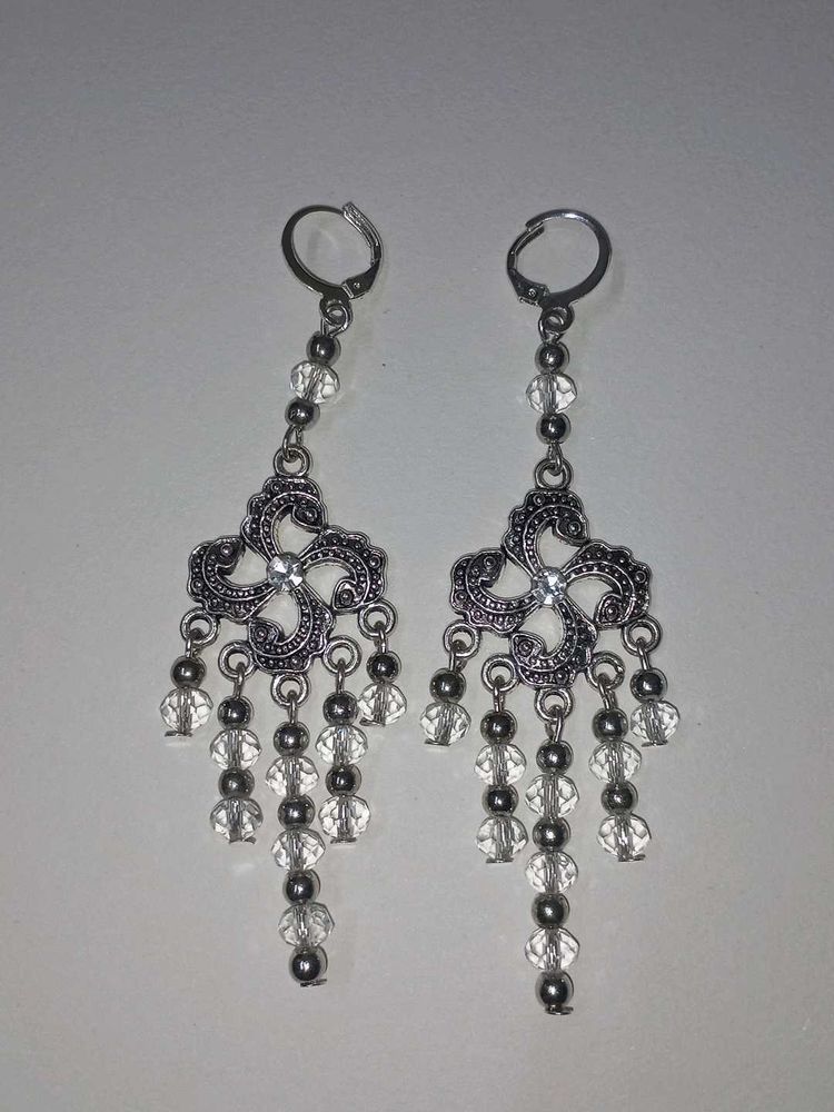 Elegant Dangle Earrings with Crystal Beads