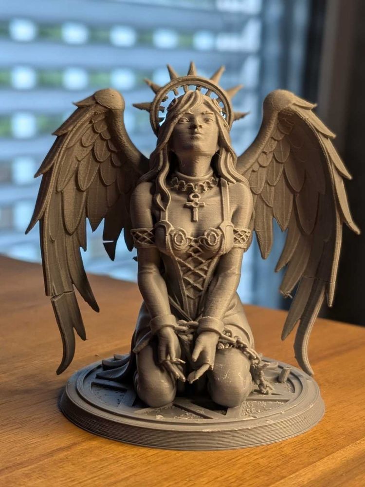 Kneeling Gothic Angel Statue (Halo &amp; Wings)