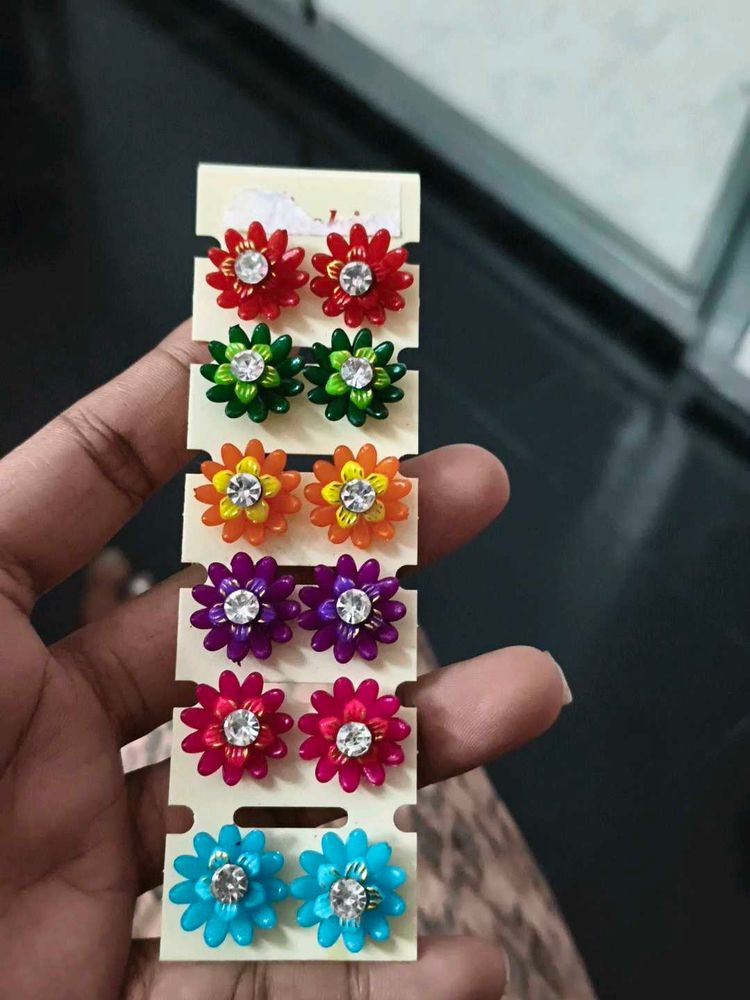 Floral Stud Earrings Set full sheet