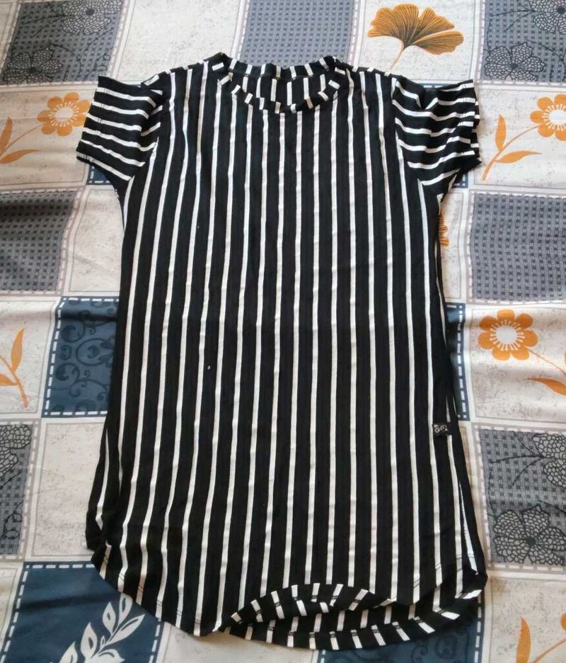 Striped Black &amp; White Tunic Top