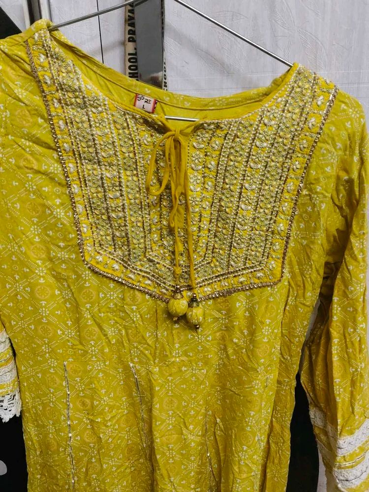 Beautiful Yellow Embroidered Kurta