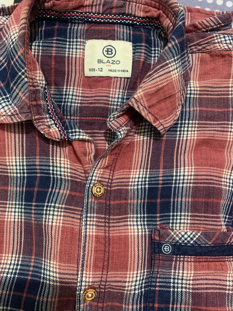 Men's Plaid Button-Up Shirt