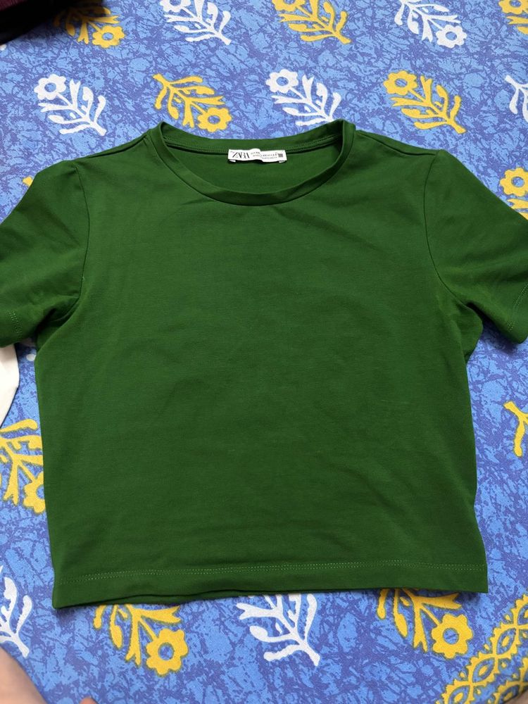 Green &amp; White ZARA Basic T-Shirt