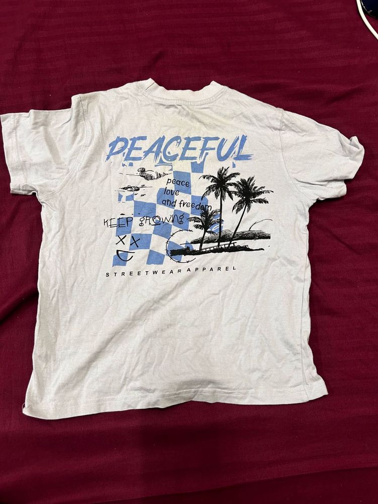 Peaceful Streetwear Graphic T-Shirt